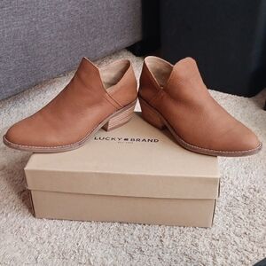 Lucky Brand Women's Brown Ankle Booties